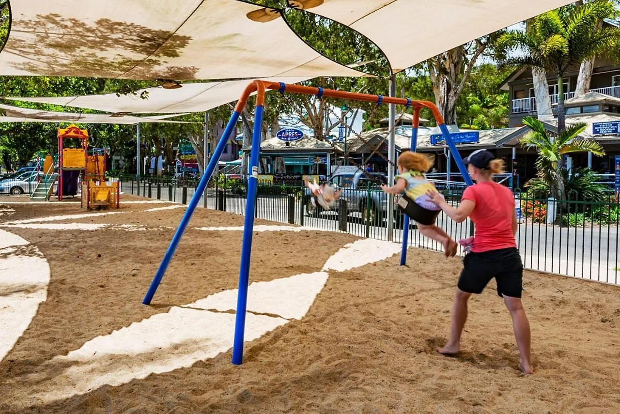 Temple 121 Modern Spacious Palm Cove 2 Brm 2 Bth Resort Apartment With Courtyard 0*,  Australia