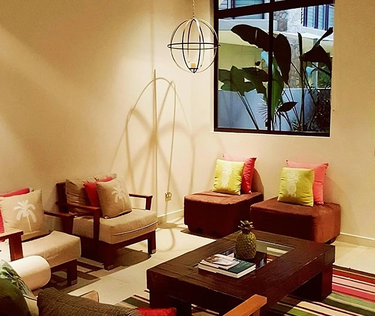 Temple 121 Modern Spacious Palm Cove 2 Brm 2 Bth Resort Apartment With Courtyard